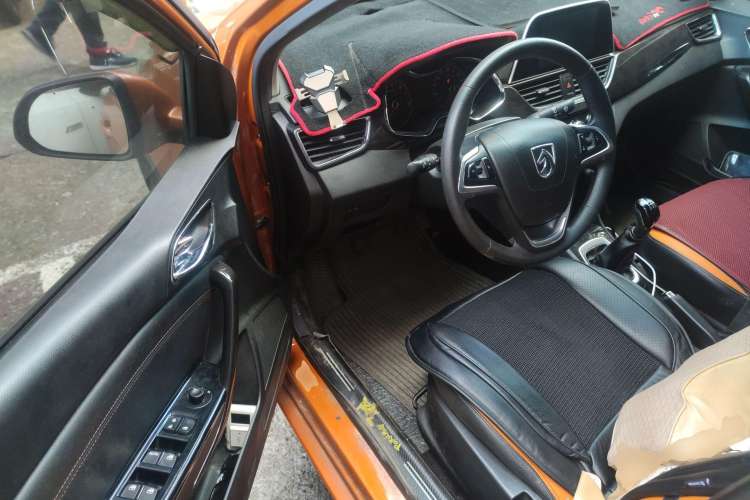 Used Baojun 310 2016 1.2L Manual Luxury Model Driver Seat