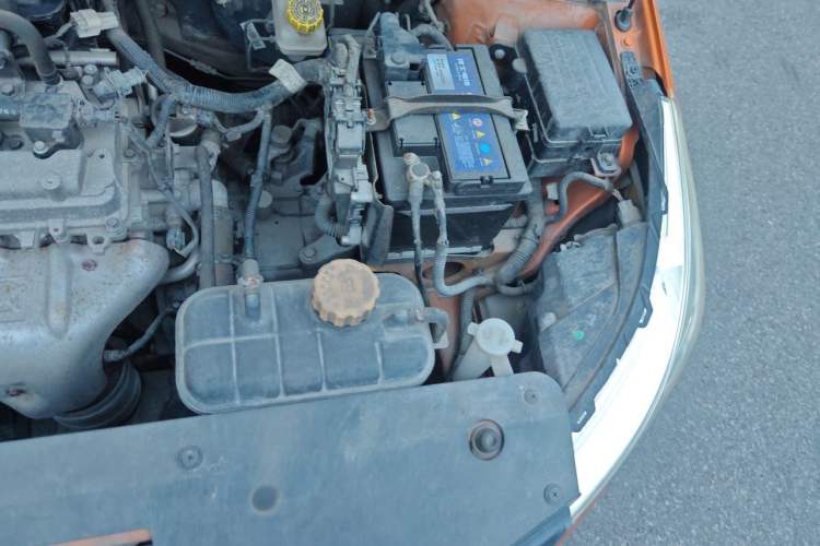 Used Baojun 310 2016 1.2L Manual Luxury Model Engine Bay Left