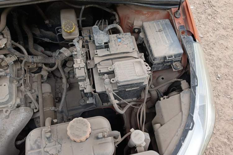 Used Baojun 310 2016 1.2L Manual Luxury Model Engine Bay Left