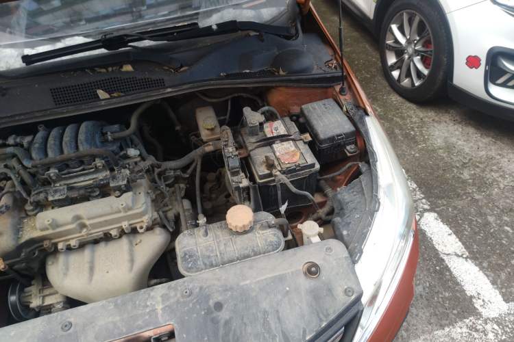 Used Baojun 310 2016 1.2L Manual Luxury Model Engine Bay Left