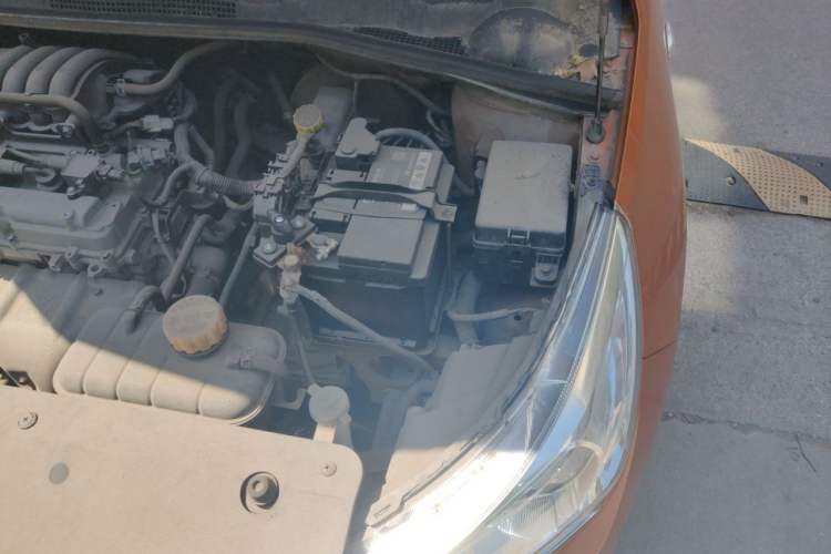Used Baojun 310 2016 1.2L Manual Fashionable Edition Engine Bay Left