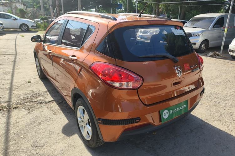 Used Baojun 310 2016 1.2L Manual Luxury Model Exterior 2