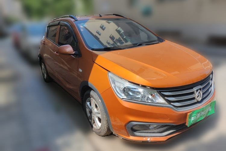 Used Baojun 310 2016 1.2L Manual Fashionable Edition Front Right 45 Deg