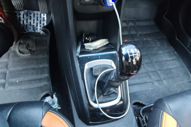 Used Baojun 310 2016 1.2L Manual Luxury Model Gear Lever