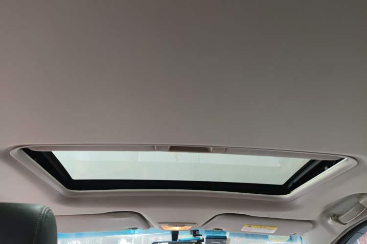 Used Baojun 310 2016 1.2L Manual Luxury Model Headliner