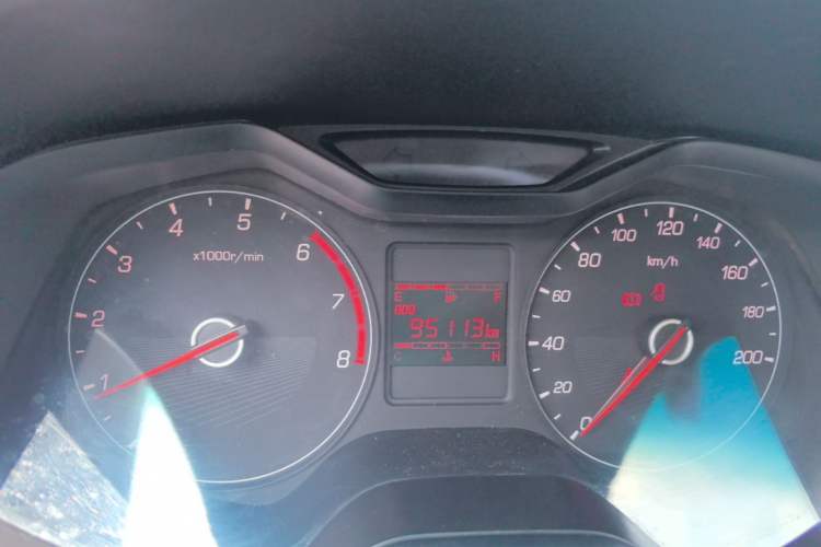 Used Baojun 310 2016 1.2L manual Comfort trim level Instrument Cluster