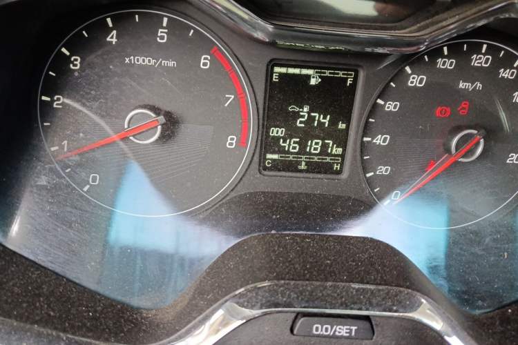 Used Baojun 310 2016 1.2L Manual Luxury Model Odometer Close Up