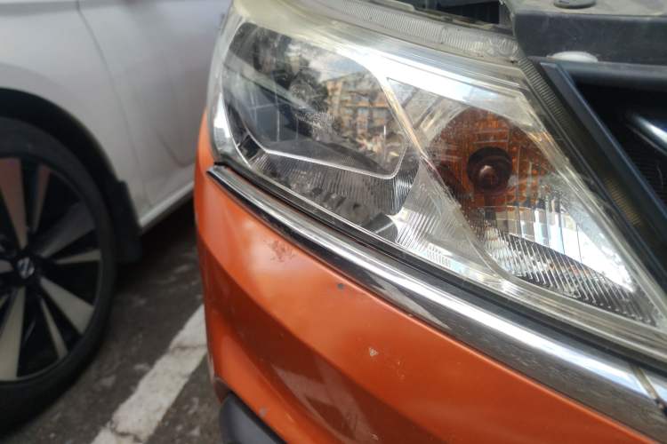 Used Baojun 310 2016 1.2L Manual Luxury Model Right Front Headlight