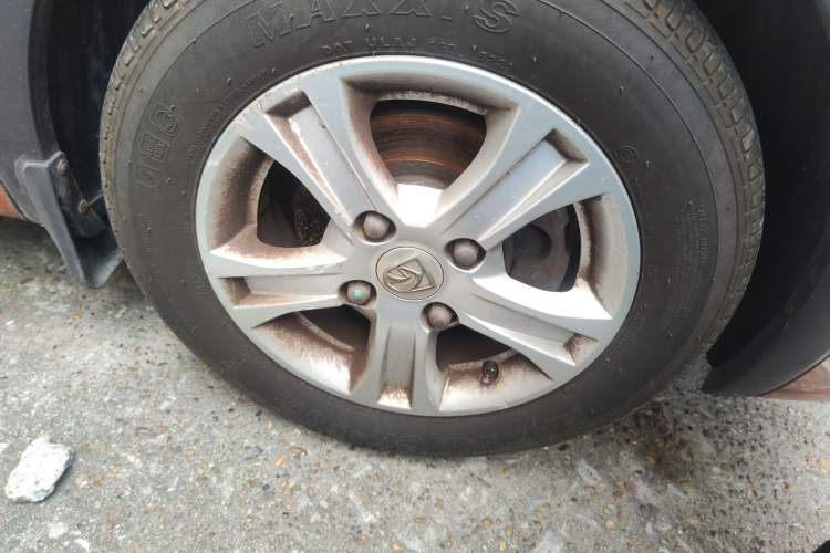 Used Baojun 310 2016 1.2L Manual Luxury Model Right Front Wheel Hub
