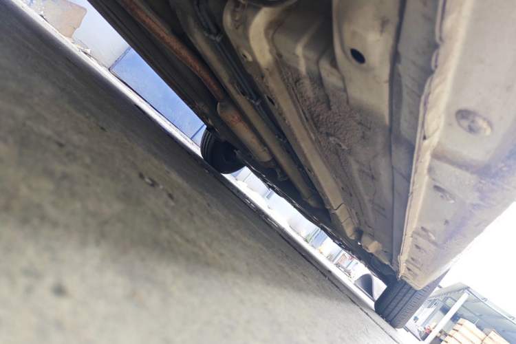 Used Baojun 310 2016 1.2L manual Comfort trim level Chassis Rear Right