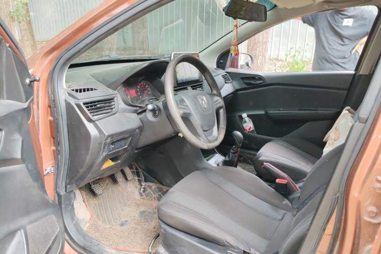 Used Baojun 310 2016 1.2L Manual Value Edition Driver Seat