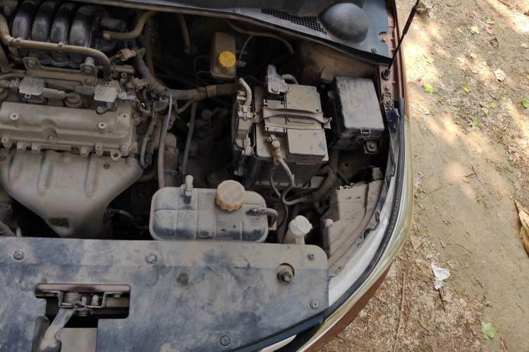 Used Baojun 310 2016 1.2L Manual Value Edition Engine Bay Left