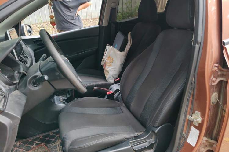 Used Baojun 310 2016 1.2L Manual Value Edition Left Front Seat