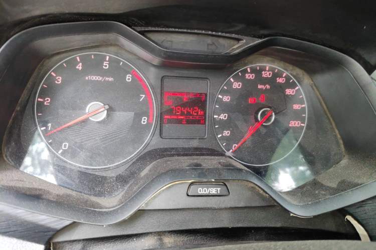 Used Baojun 310 2016 1.2L Manual Value Edition Odometer Close Up