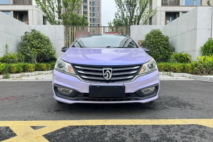 Used Baojun 310 2016 1.2L Manual Luxury Model Exterior 1