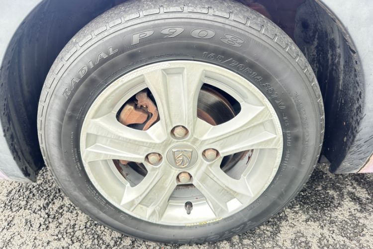 Used Baojun 310 2016 1.2L Manual Luxury Model Exterior 4