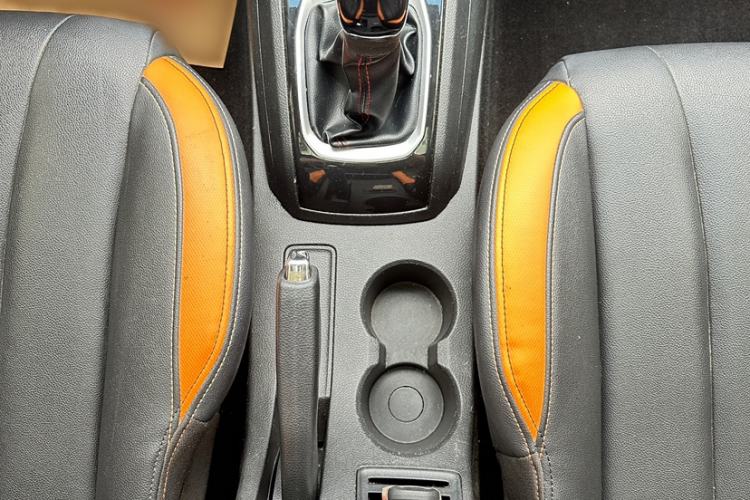 Used Baojun 310 2016 1.2L Manual Luxury Model Gear Lever