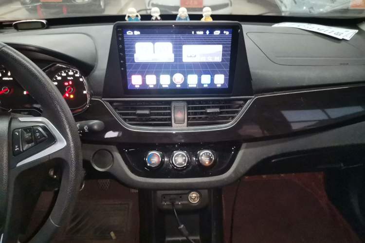 Used Baojun 310 2016 1.2L Manual Luxury Model Audio And AC Panel