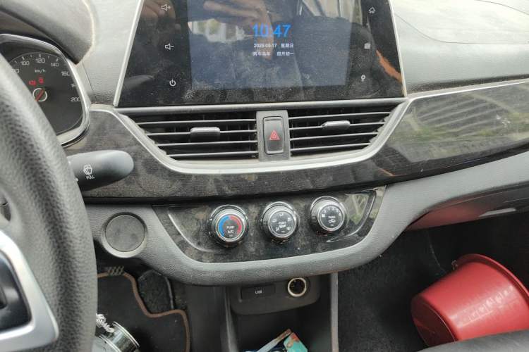 Used Baojun 310 2016 1.2L Manual Luxury Model Audio And AC Panel