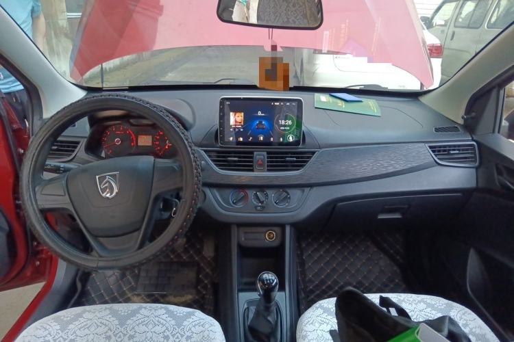 Used Baojun 310 2016 1.2L Manual Value Edition Center Console