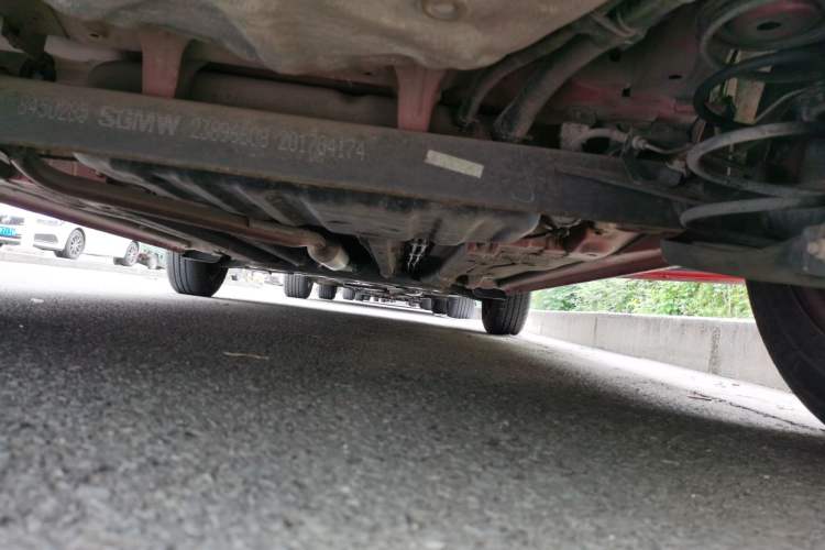 Used Baojun 310 2016 1.2L manual Comfort trim level Chassis Rear Right