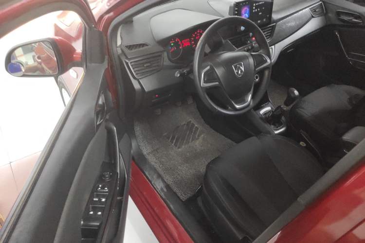 Used Baojun 310 2016 1.2L manual Comfort trim level Driver Seat