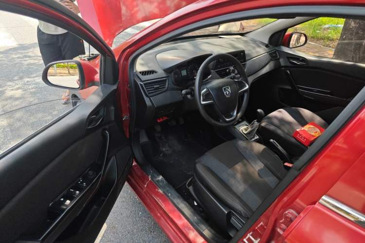 Used Baojun 310 2016 1.2L manual Comfort trim level Driver Seat