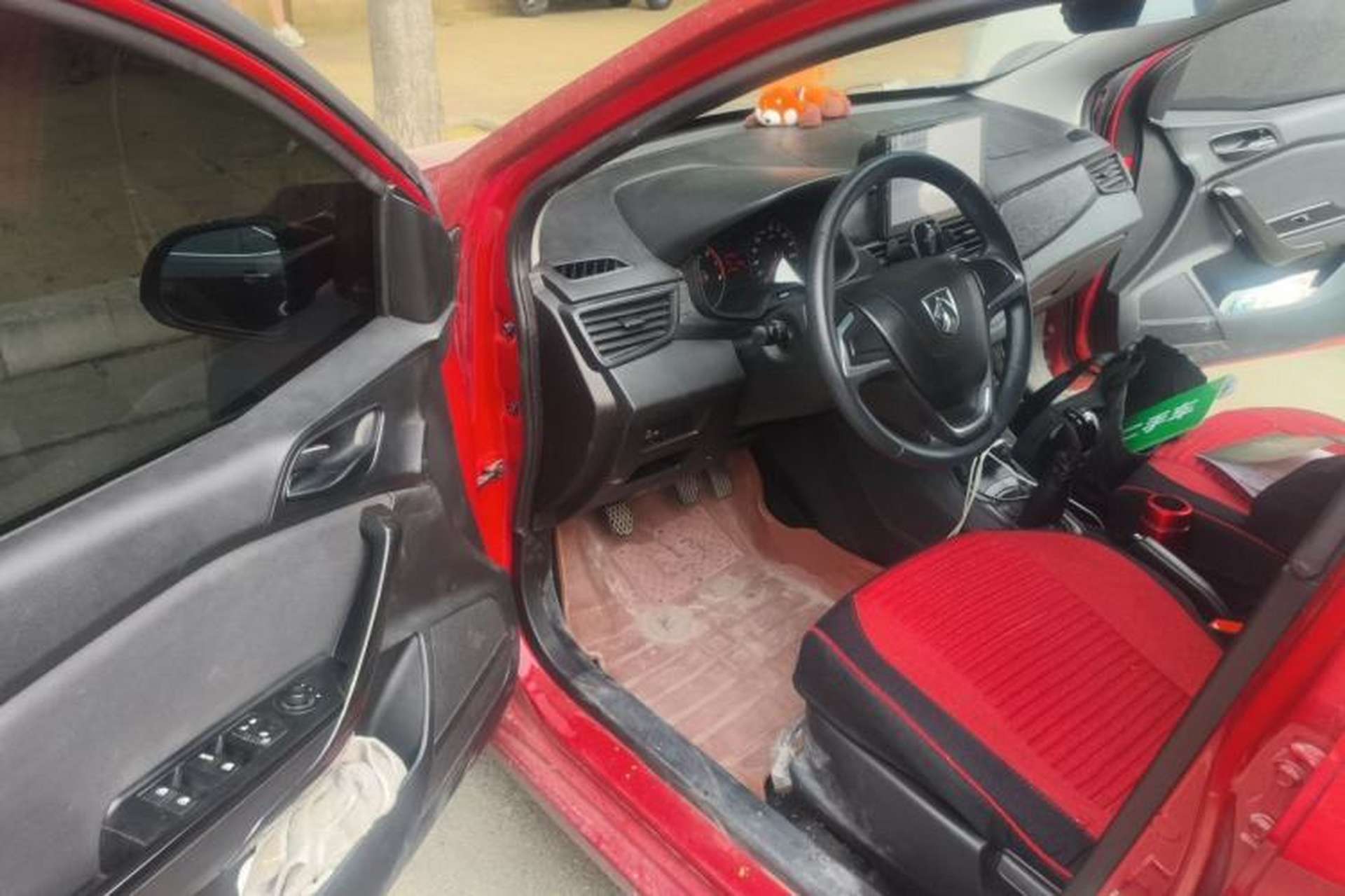 Used Baojun 310 2016 1.2L manual Comfort trim level Driver Seat