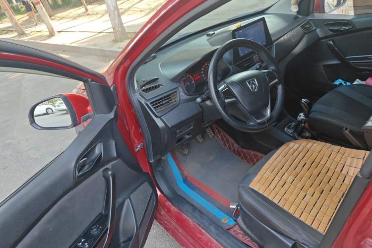 Used Baojun 310 2016 1.2L manual Comfort trim level Driver Seat