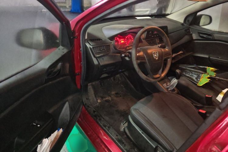 Used Baojun 310 2016 1.2L Manual Value Edition Driver Seat