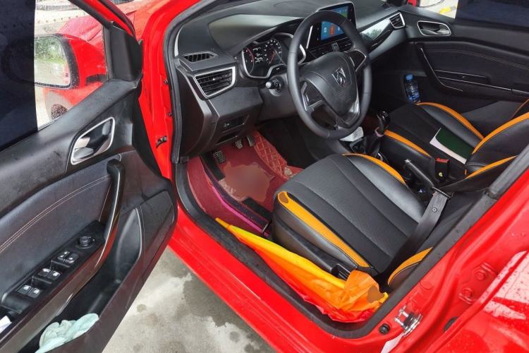 Used Baojun 310 2016 1.2L Manual Fashionable Edition Driver Seat