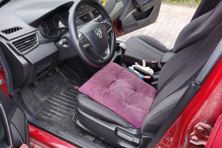 Used Baojun 310 2016 1.2L manual Comfort trim level Driver Seat