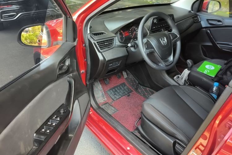 Used Baojun 310 2016 1.2L manual Comfort trim level Driver Seat