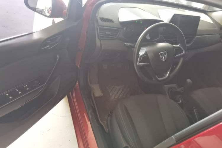 Used Baojun 310 2016 1.2L manual Comfort trim level Driver Seat