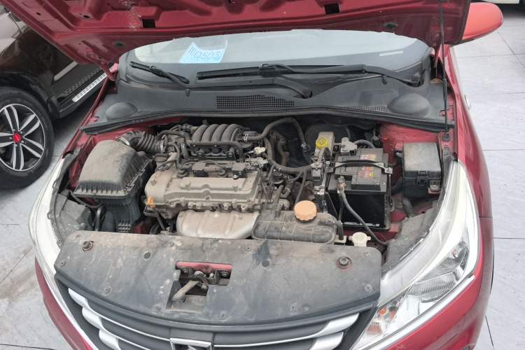 Used Baojun 310 2016 1.2L manual Comfort trim level Engine Bay