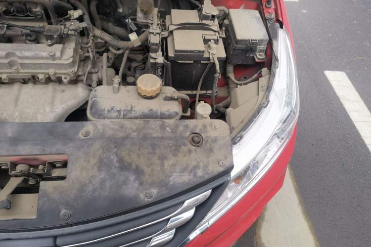 Used Baojun 310 2016 1.2L Manual Luxury Model Engine Bay Left