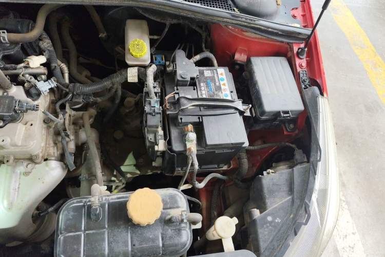 Used Baojun 310 2016 1.2L Manual Fashionable Edition Engine Bay Left