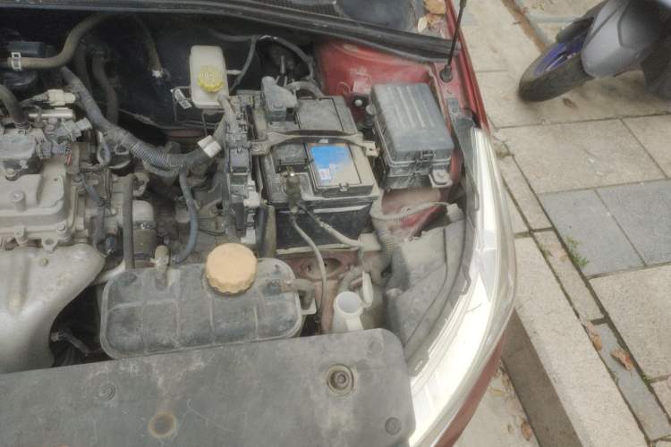 Used Baojun 310 2016 1.2L Manual Luxury Model Engine Bay Left