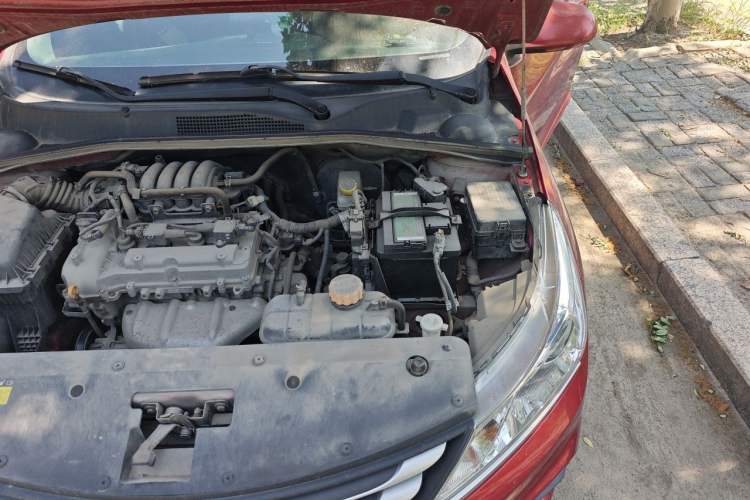 Used Baojun 310 2016 1.2L manual Comfort trim level Engine Bay Left
