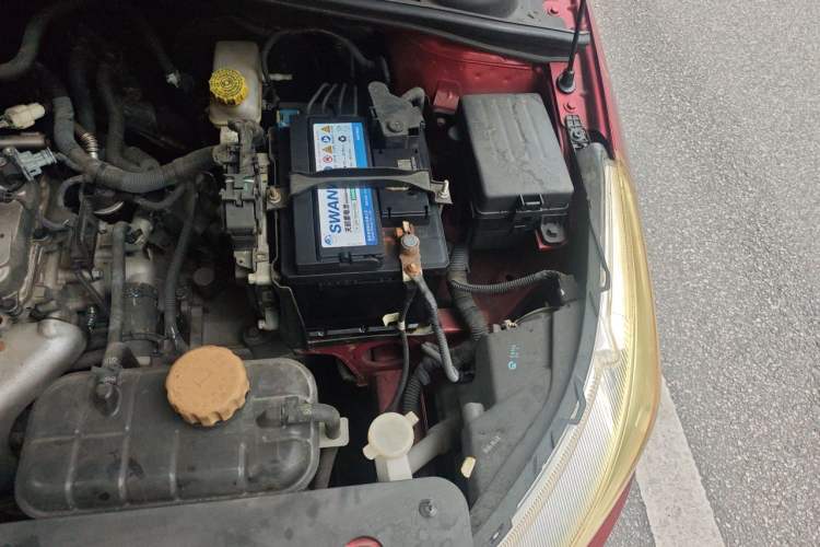 Used Baojun 310 2016 1.2L Manual Fashionable Edition Engine Bay Left
