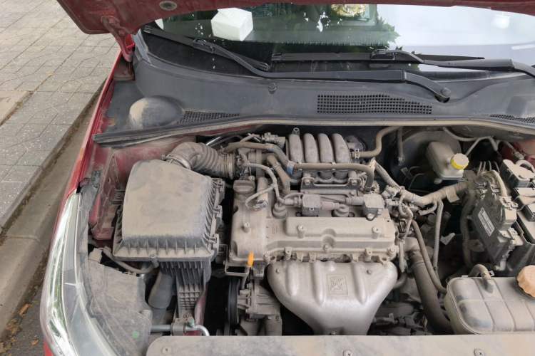 Used Baojun 310 2016 1.2L manual Comfort trim level Engine Bay Right