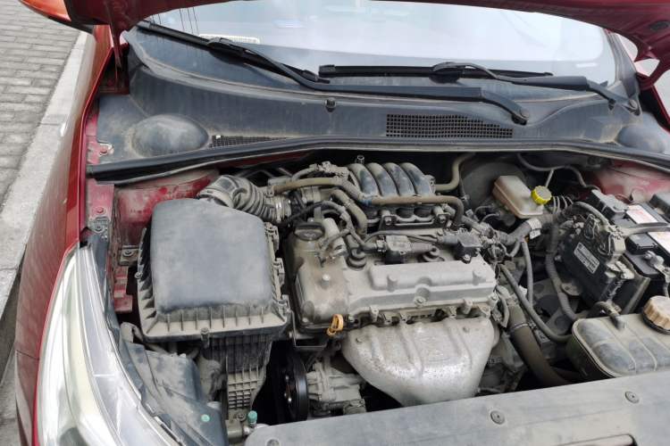 Used Baojun 310 2016 1.2L manual Comfort trim level Engine Bay Right