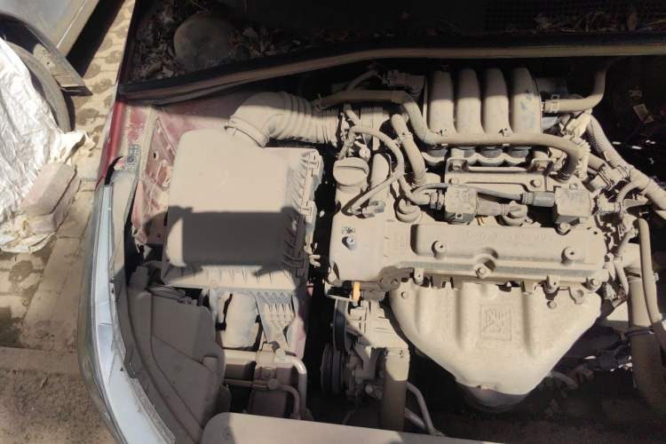 Used Baojun 310 2016 1.2L manual Comfort trim level Engine Bay Right