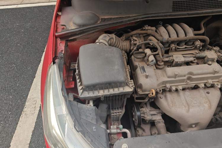 Used Baojun 310 2016 1.2L Manual Luxury Model Engine Bay Right