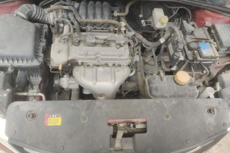 Used Baojun 310 2016 1.2L Manual Luxury Model Engine Bay