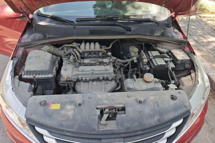 Used Baojun 310 2016 1.2L manual Comfort trim level Engine Bay