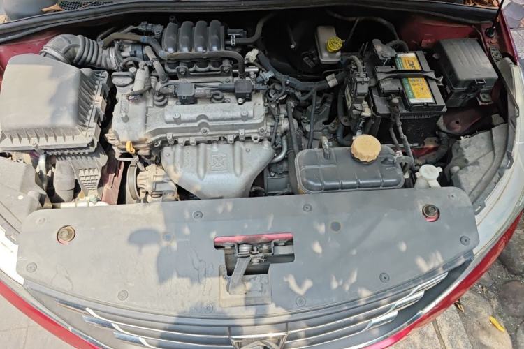 Used Baojun 310 2016 1.2L Manual Luxury Model Engine Bay