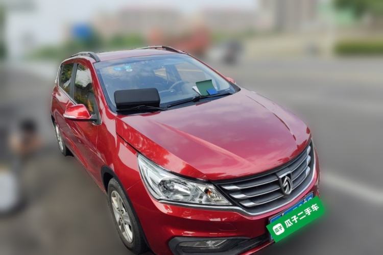 Used Baojun 310 2016 1.2L Manual Luxury Model Exterior 2