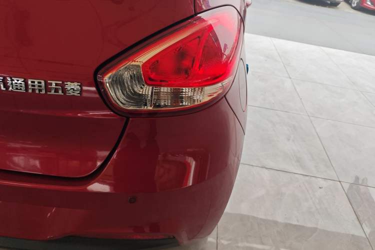Used Baojun 310 2016 1.2L manual Comfort trim level Exterior 2