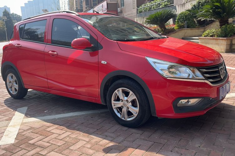 Used Baojun 310 2016 1.2L Manual Fashionable Edition Exterior 2